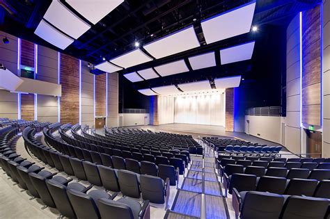 Large Auditorium Designs | Henry Carlson Construction