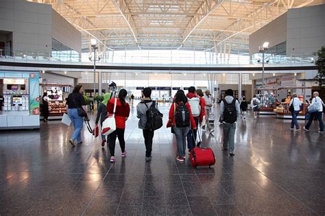 Indianapolis Airport Expects Long Drop In Passenger Flights | News ...