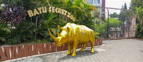 Batu 26 Mar 2022, Batu Secret Zoo Editorial Stock Image - Image of batu ...