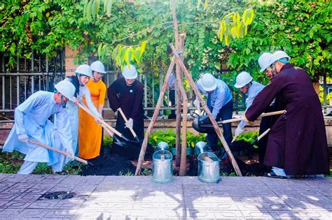 Phát huy vai trò các tôn giáo tham gia BVMT và ứng phó với BĐKH giai