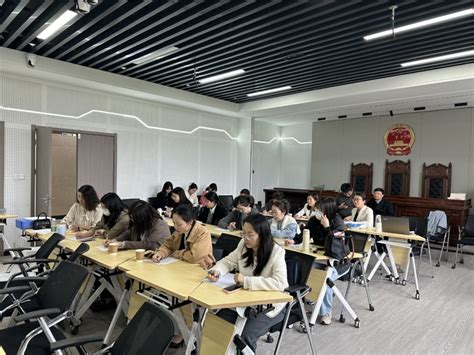 学校举办思政课教师教学展示活动