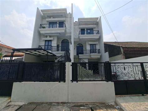 Rumah 3 Lantai Di Pejaten Pasar Minggu Jakarta Selatan