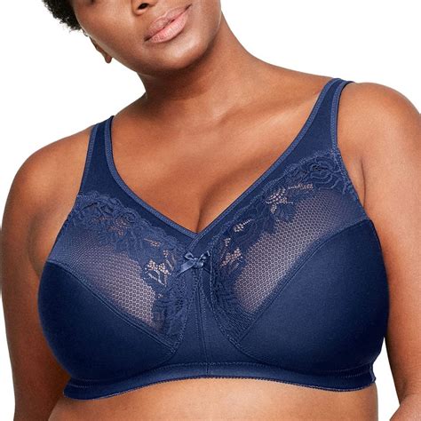 15 Best Minimizer Bras For Large Breasts According To Reviews