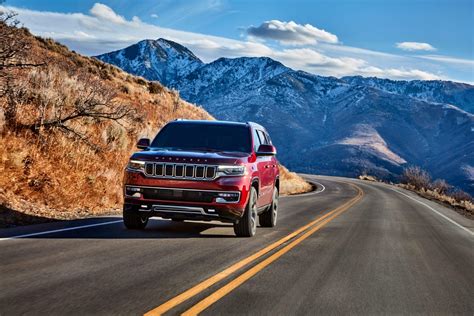 2022 Jeep Wagoneer: Boxy and bold - CNET