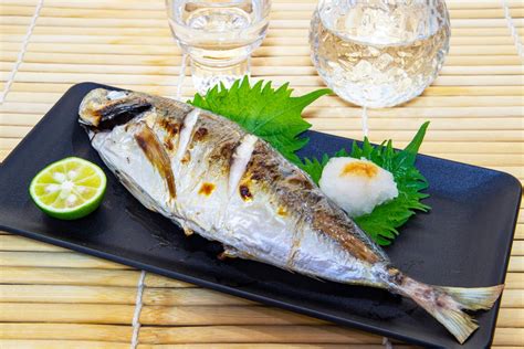 意外と知らない「魚のきれいな食べ方」を3分でマスター！ ｜ 和樂web 美の国ニッポンをもっと知る！