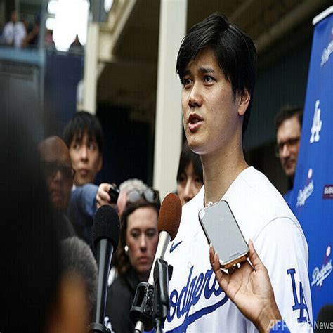 大谷翔平、右肘回復は「スケジュール通り」 開幕戦出場に自信 2024年2月4日掲載 ライブドアニュース