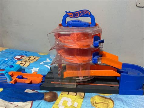 Hot Wheels City Super Spin Dealership Hobbies Toys Toys Games On