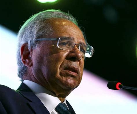 Notícias Paulo Guedes quer imposto sobre mais ricos para bancar