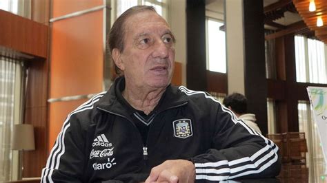 El F Tbol De Festejo Carlos Salvador Bilardo Cumpli A Os Perfil