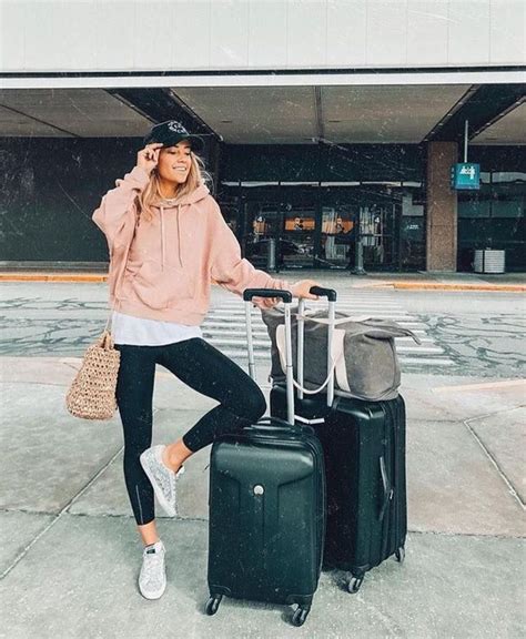 44 Classic And Casual Airport Outfit Ideas Flugzeug Outfit Outfit