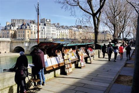 Parisian Walkways The Bouquinistes Of Paris France Today