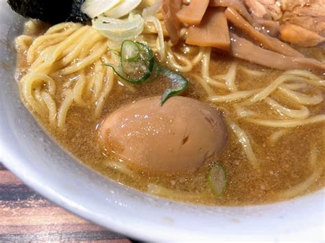 武蔵大和 「狼煙屋」 魚介系と鶏白湯のwスープのラーメンは禁断の味。 おいしい店・うまい店・安い店