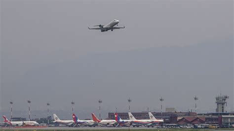 Ritrovato L Aereo Scomparso In Nepal