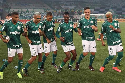 Em Temporada Vitoriosa Palmeiras Fatura R 250 Milhões Em Prêmios