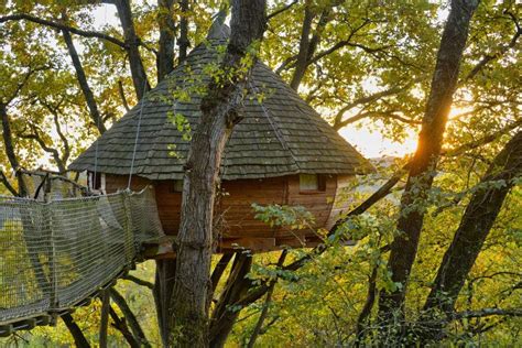 Cabane perchée Au bois d’Emma & Loue : Cabane dans les arbres en Midi ...