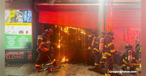 Watch Fdny Firefighters Battle 3 Alarm Commercial Fire In Queens Firehouse