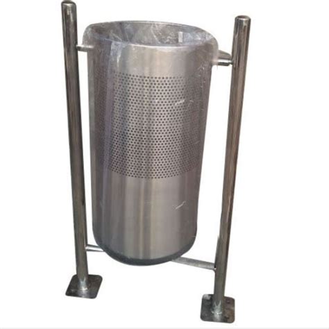 Stainless Steel Open Top SS Pole Mounted Bin Material Grade SS202