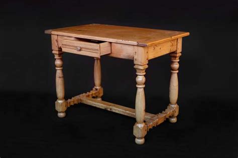 Table Savoyarde Le Mobilier De L Arc Alpin