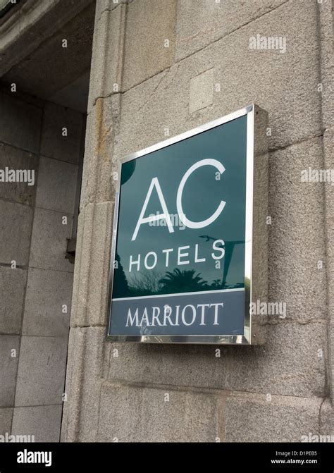 Marriott Logo High Resolution Stock Photography And Images Alamy