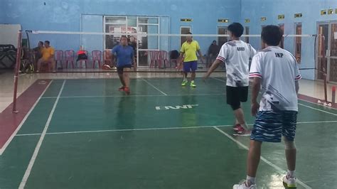 Sparing Badminton Pb Wuplex Vs Pb Sukosari Badminton Youtube