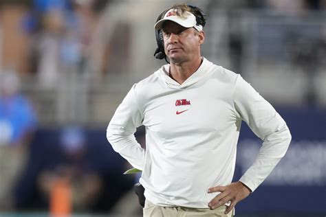 Audio Tape Of Lane Kiffin Threatening To Kick Out Dt Desanto Rollins