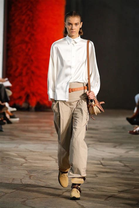 Loewe Spring Ready To Wear Fashion Show Casual Fashion Trends