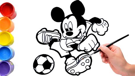 Mickey Mouse Jugando Al Fútbol Para Colorear Imprimir E Dibujar