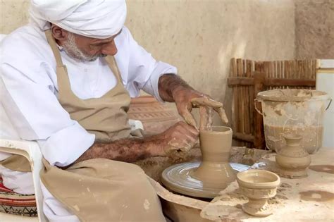 Experience Uaes Traditional Handicrafts Ask Aladdin