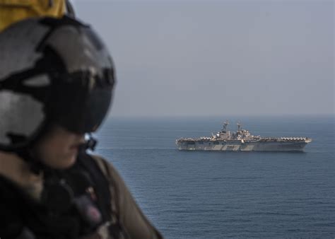 Uss Essex Is Underway In The Gulf Of Aden Gulf Of Aden O Flickr