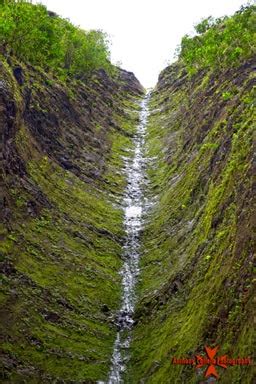 Sacred Falls | Waterfalls on Oahu Hawaii