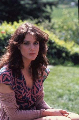 Debra Winger Debra Winger Hollywood Actresses Older Beauty