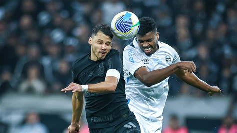 Flavio Prado crava como será a decisão em Grêmio x Corinthians Pênaltis