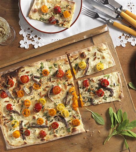 Flammkuchen Mit Bunten Tomaten Und Sardellen Tante Fanny