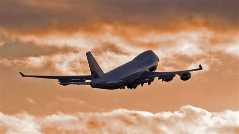 Boeing 747 Wallpaper (75+ pictures) - WallpaperSet