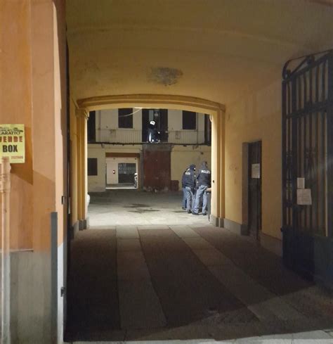 Donna Apre La Porta Di Casa Si Sente Male E Muore Sul Posto La