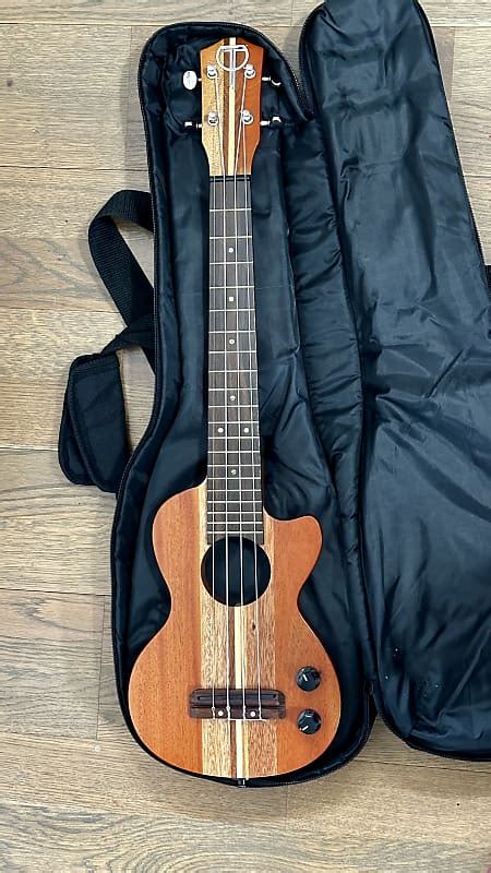 Eleuke Solid Body Electric Tenor Ukulele With Bluetooth Reverb