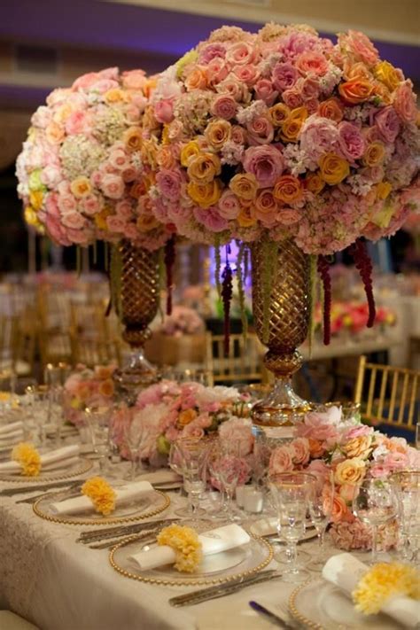 6 Beautiful Wedding Table Centerpieces and Arrangements - Paperblog