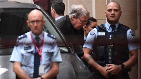 Australia Iniziato Il Processo Dappello Al Cardinale George Pell Il