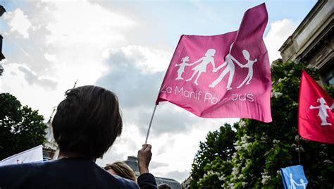 Sept Ans Après Le Mariage Pour Tous Les Opposants à La Pma Sans Père