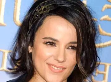 La chanteuse Alizée et sa fille Maggy mettre son âge toutes deux