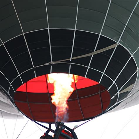 The Fascinating History Of Hot Air Balloon Invention The Enlightened