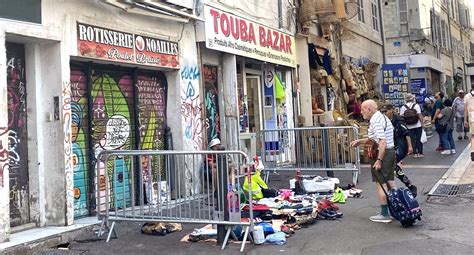 Reportage Les Habitants De Noailles Entre Col Re Et D Sespoir Face