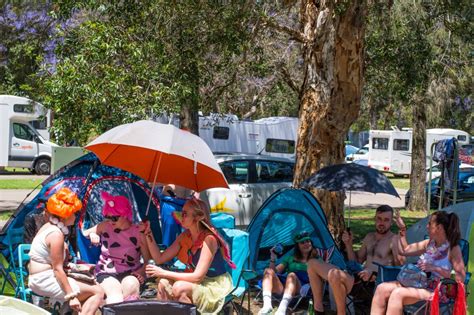 THE ULTIMATE MUSIC FESTIVAL CAMPING LIST