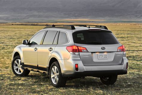 2014 Subaru Outback Photos: Interior, Exterior, and Videos
