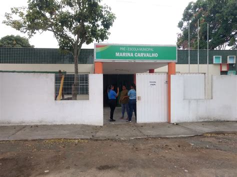 Após chuva teto desaba e salas ficam alagadas em pré escola no bairro