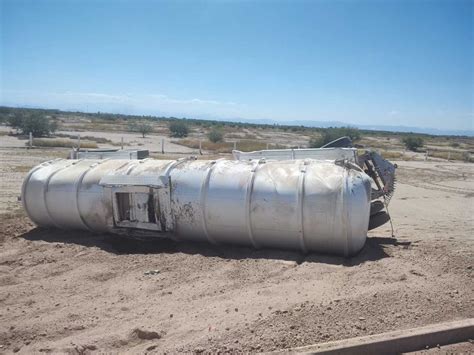 Pipa Cargada Con Combustible Vuelca En El Libramiento Norte De Torre N