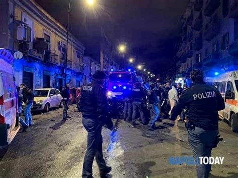 Napoli Poliziotto Muore Mentre Tenta Di Sventare Una Rapina