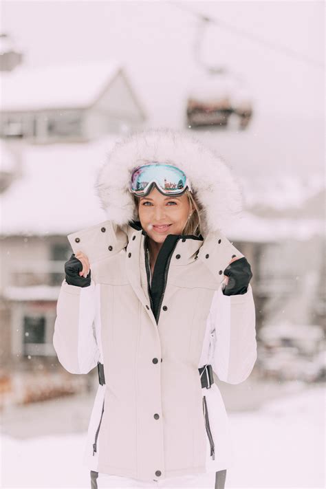 Luxury Ski Clothing | What to Wear on the Ski Slopes to Really Standout