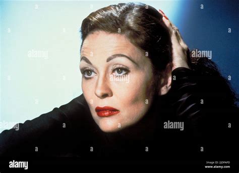 FAYE DUNAWAY, MOMMIE DEAREST, 1981 Stock Photo - Alamy