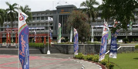 Tumbuh Persen Laba Bersih Bukit Asam Semester I Rp Triliun